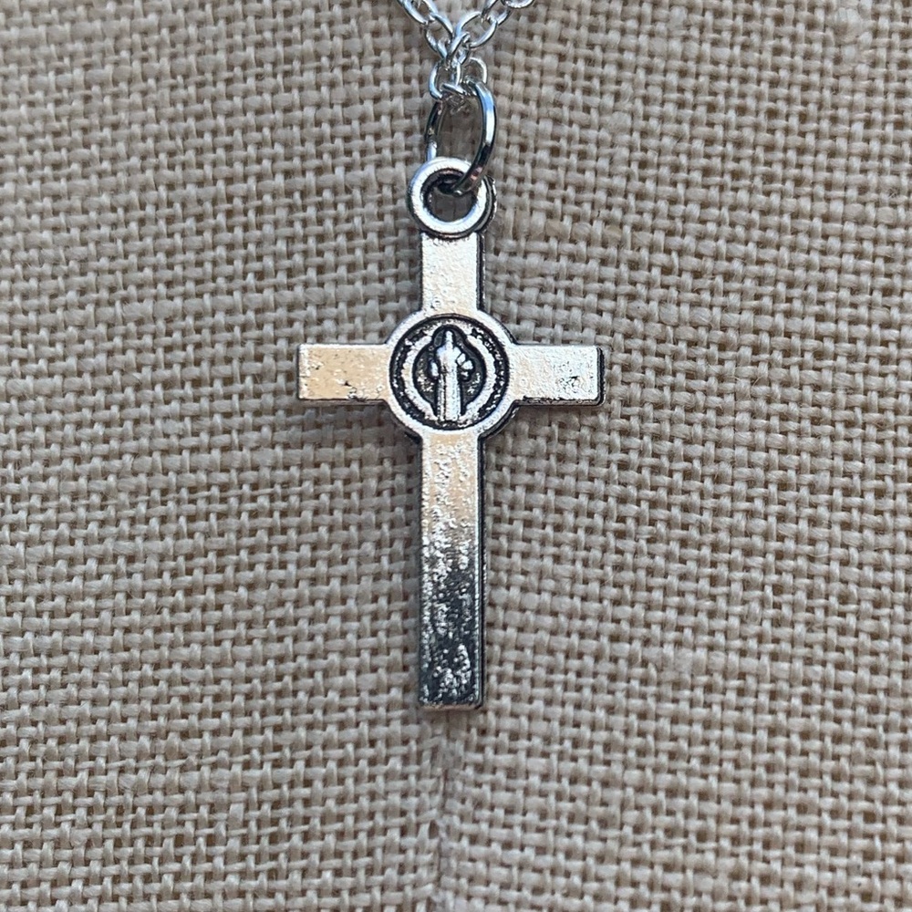 NWT Sterling Silver Plated Chain & Crucifix Alloy Metal Charm Necklace - Picture 12 of 14